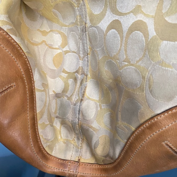 Authentic Coach Optic Purse and wristlet Too cute! Need gone! 😍 - Picture 6 of 15